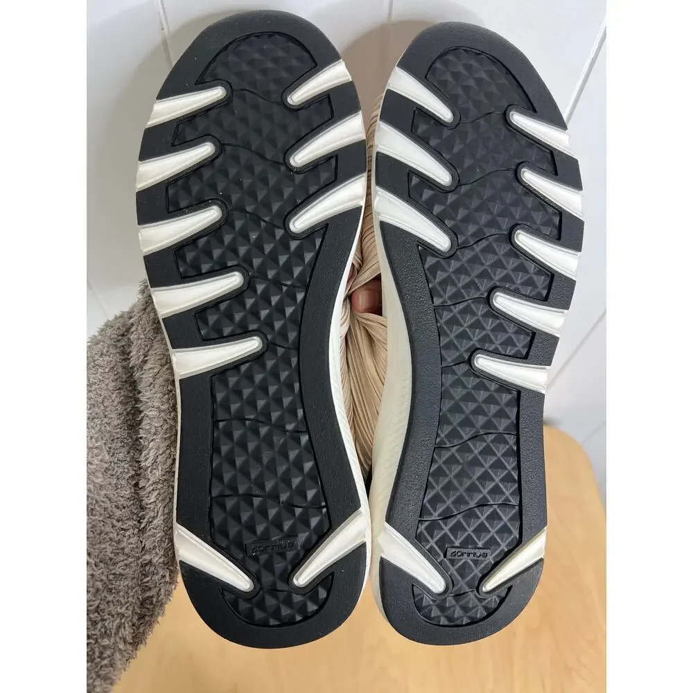 NWT Casadei Pleated Accents Sneakers in Blush Size‎ EU 40/US 10